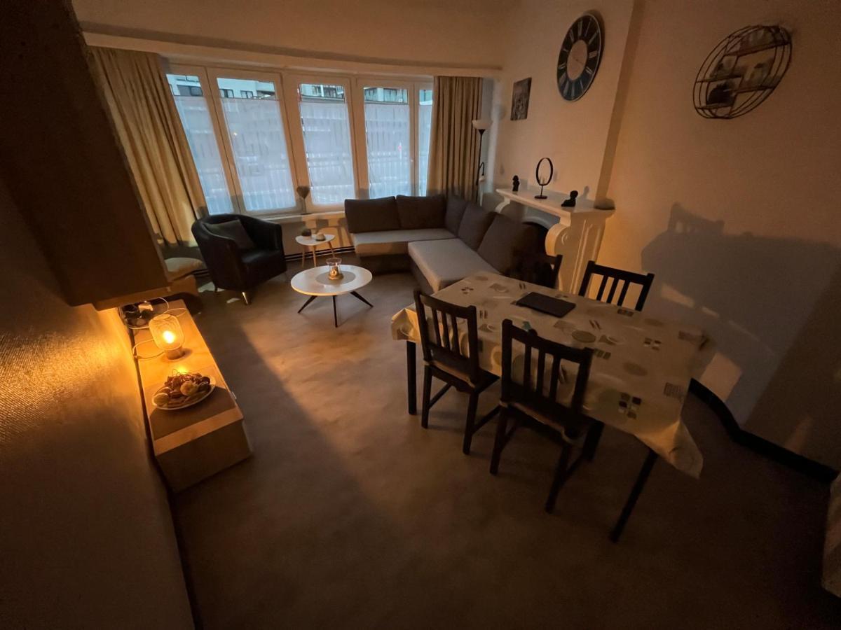 Appartement LE ROYAL. De Panne Exterior foto