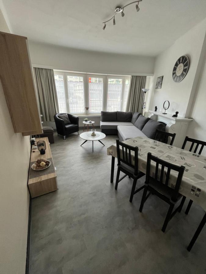 Appartement LE ROYAL. De Panne Exterior foto